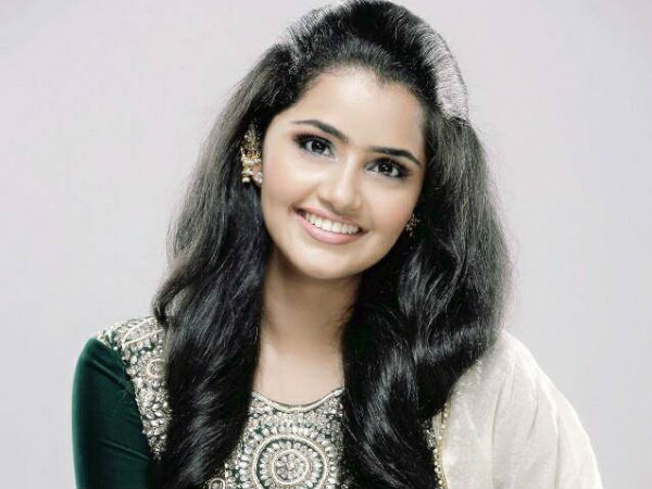 Anupama Parameswaran A Aa Heroine Photos