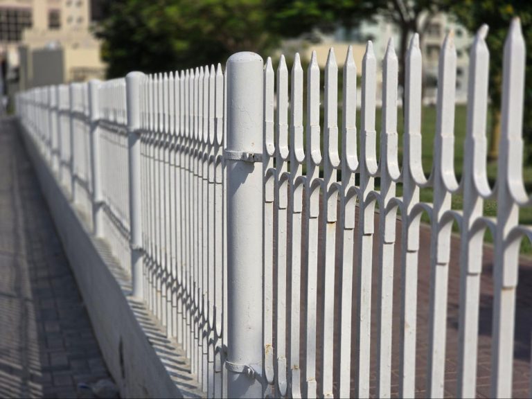 Why PVC Fence Is a Great Option for Modern Homes