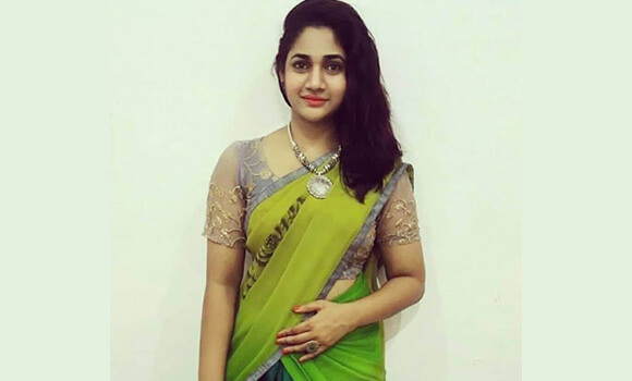 Losliya Biography